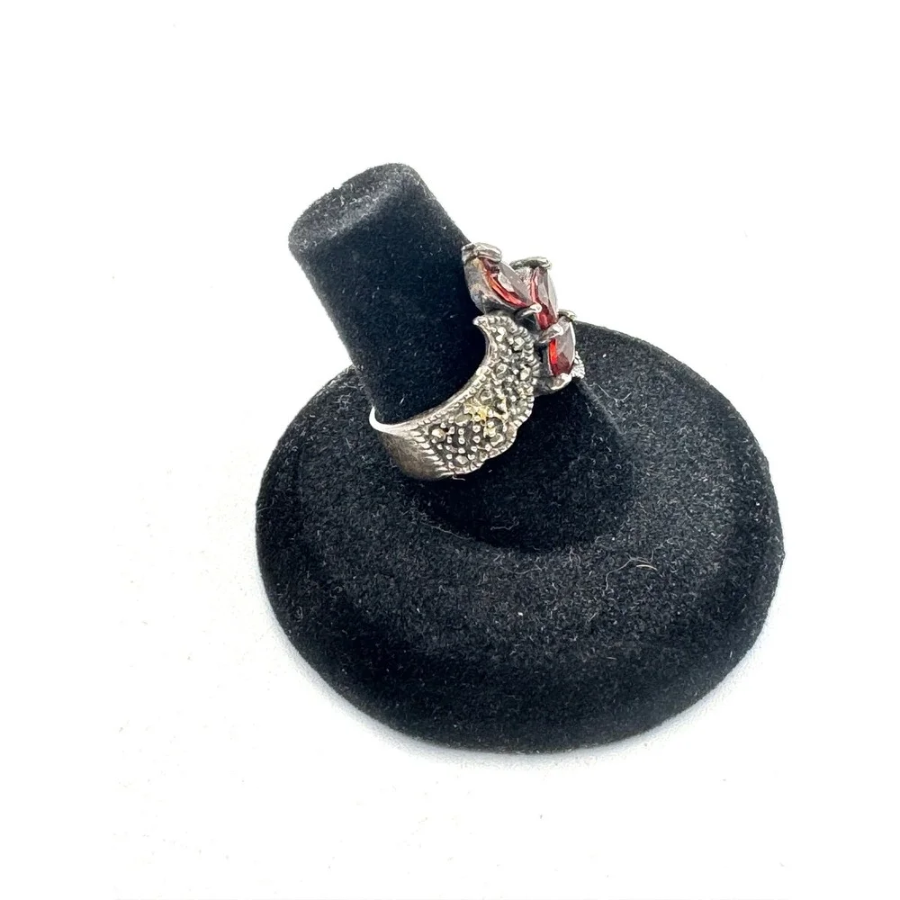 Sterling Silver 925 Marcasite Red Garnet Marquise Cluster Ring Size 7